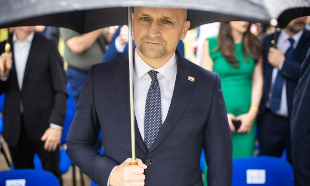 Ivan Anušić, ministar obrane