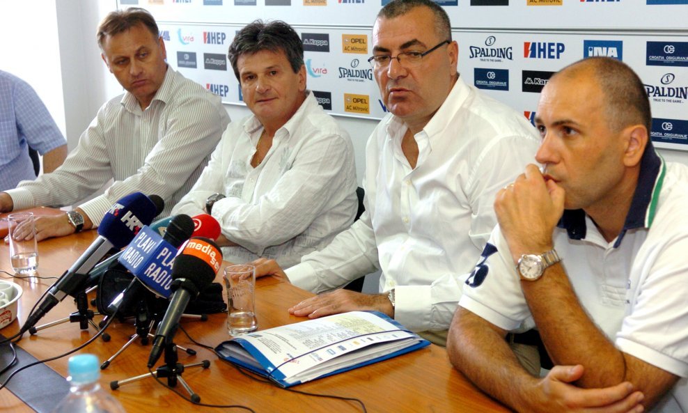 Željko Drakšić, predsjednik HKS-a Danko Radić, izbornik Jasmin Repeša i trener Dražen Anzulović