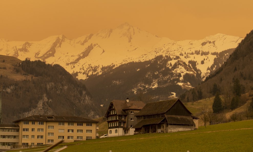 Saharski pijesak u alpskim visinama