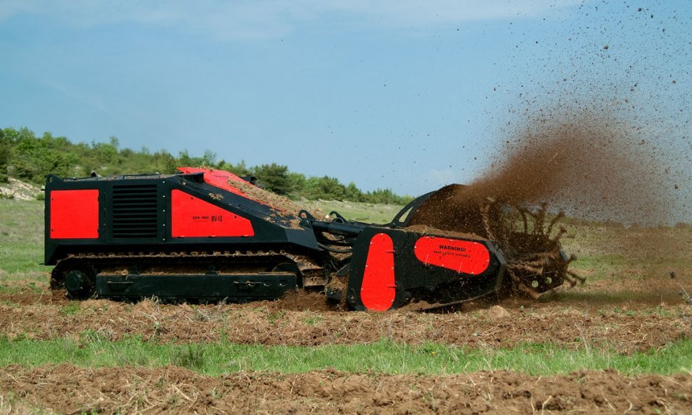 Sustav za razminiranje DOK-ING MV-10