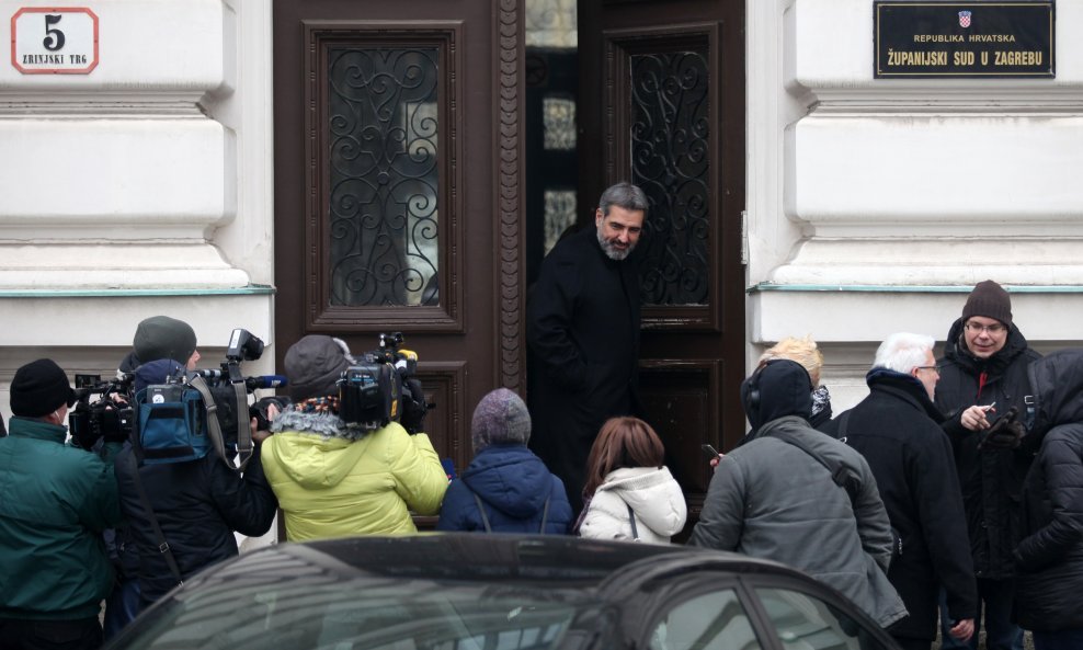 Nadan Vidošević odlazi s pripremnog ročišta na Županijskom sudu
