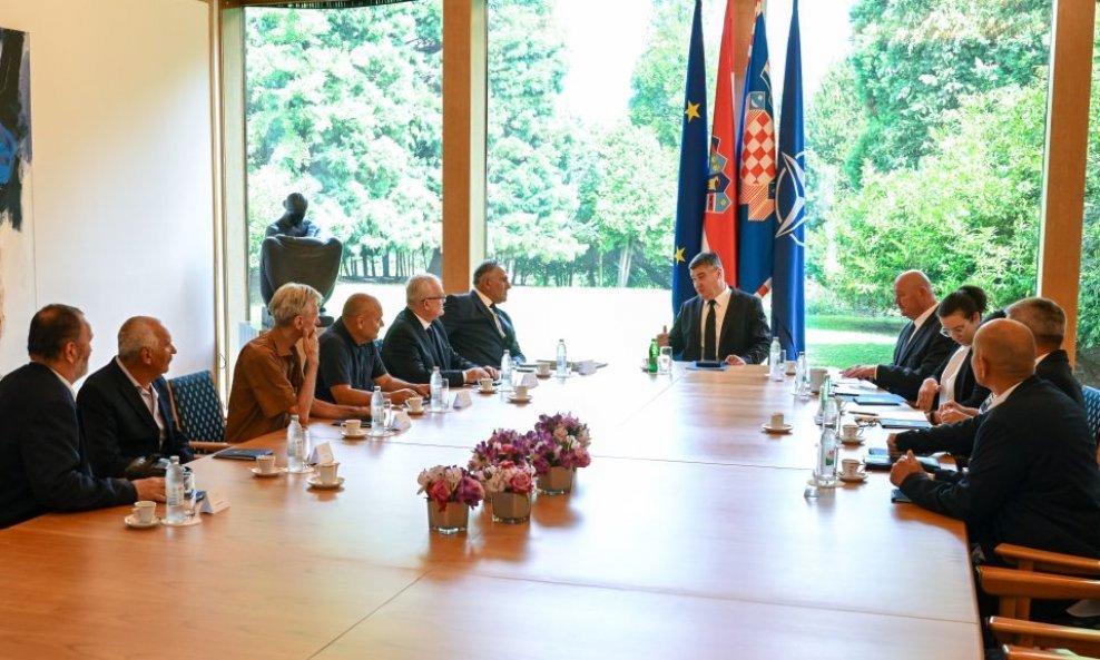 Milanović s predstavnicima Časničkog zbora HVO-a