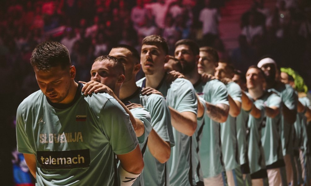 Slovenska košarkaška reprezentacija