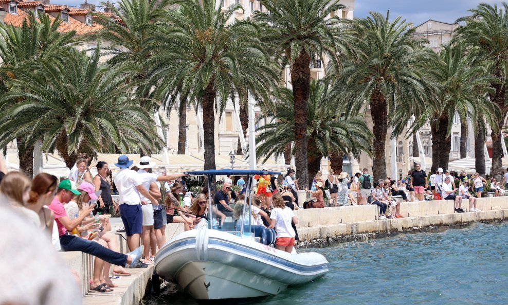Turisti u Splitu