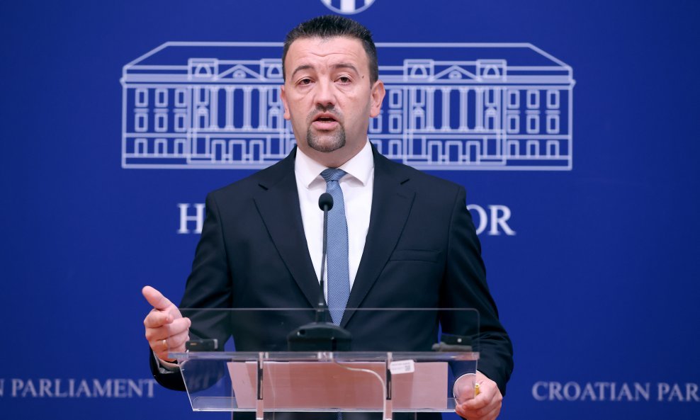 Marijan Pavliček, Hrvatski suverenisti