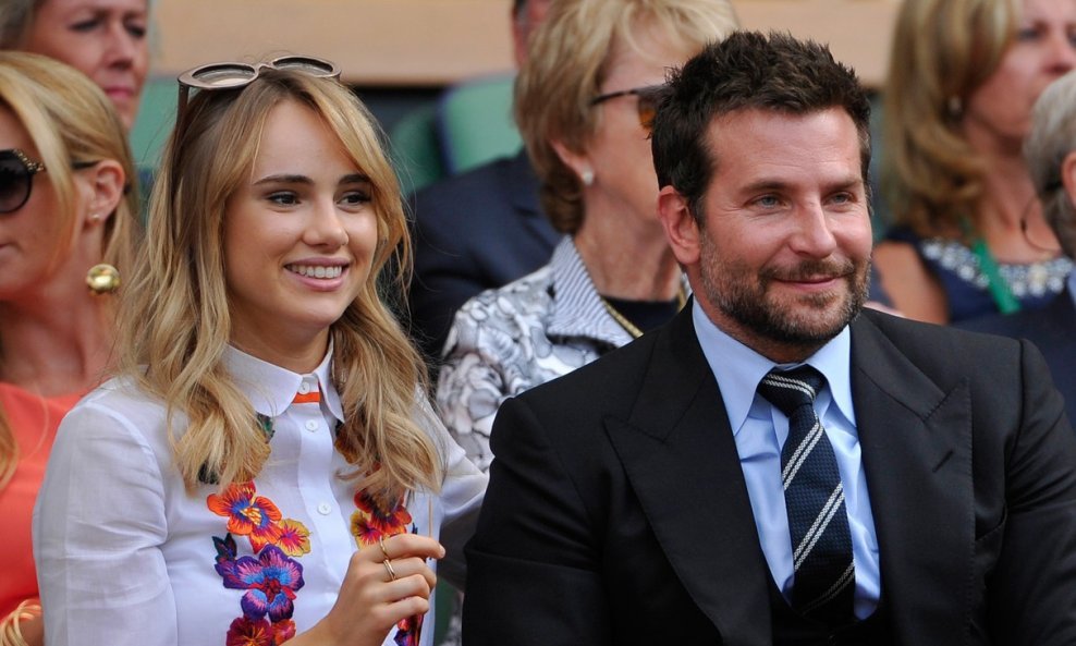 Suki Waterhouse i Bradley Cooper