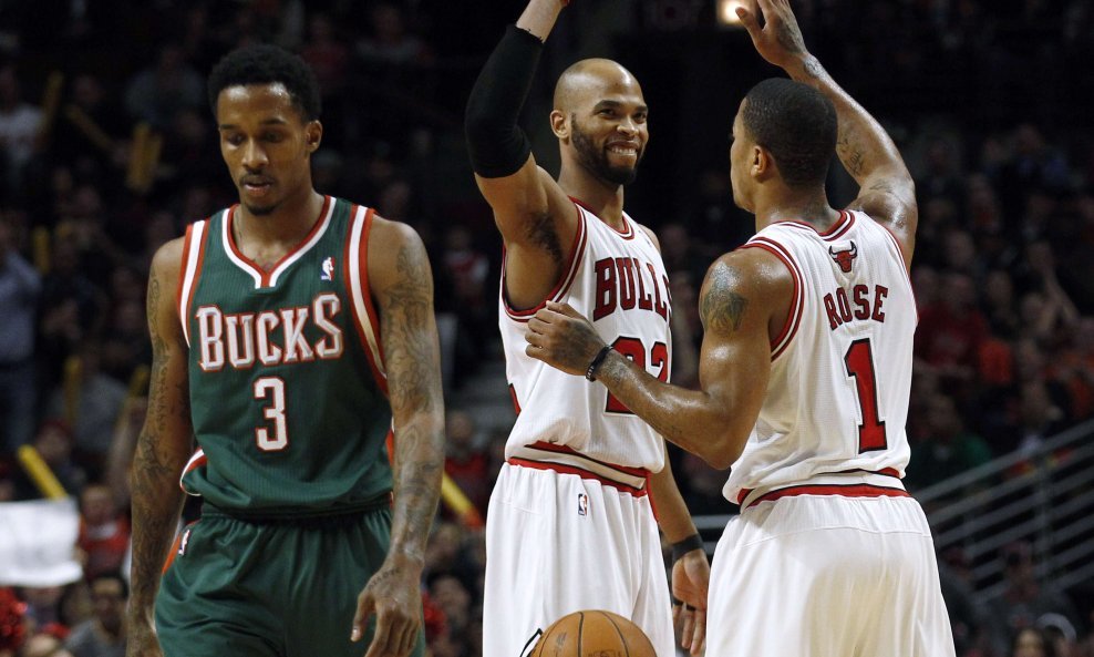 Taj Gibson i Derrick Rose