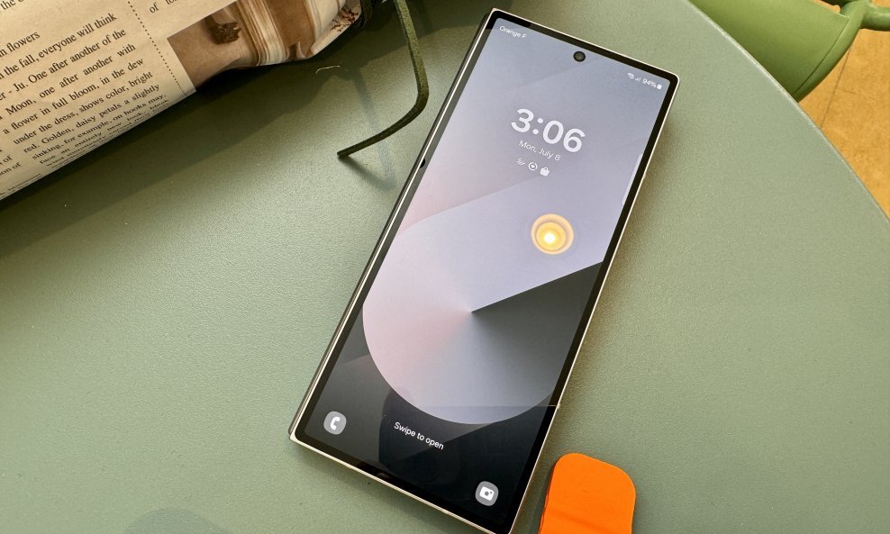 Samsung Galaxy Fold 8