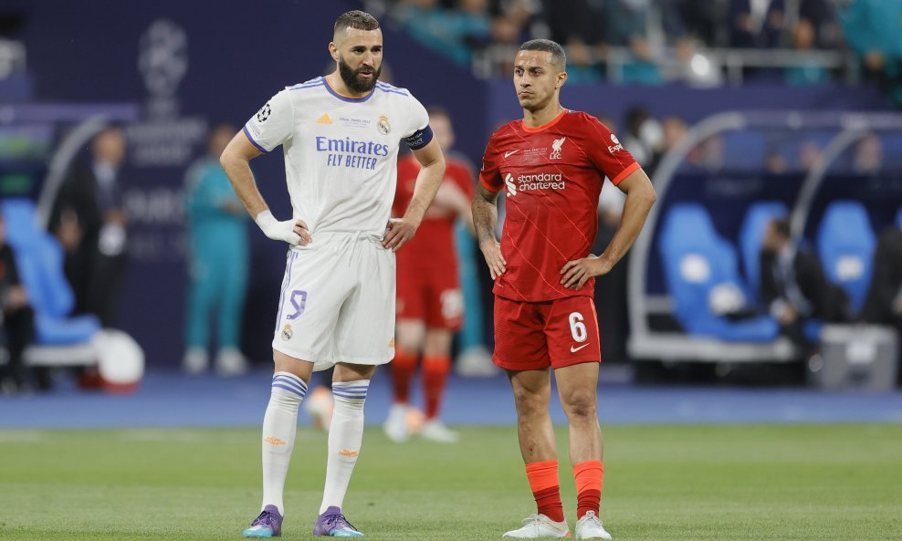 Thiago Alcantara (desno) i Karim Benzema