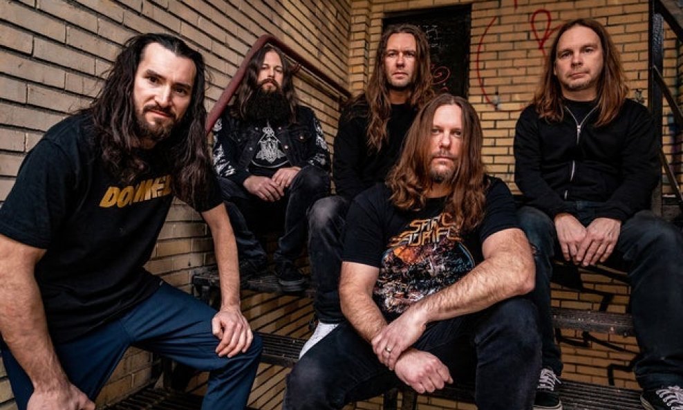 Unearth slave 25 godina karijere