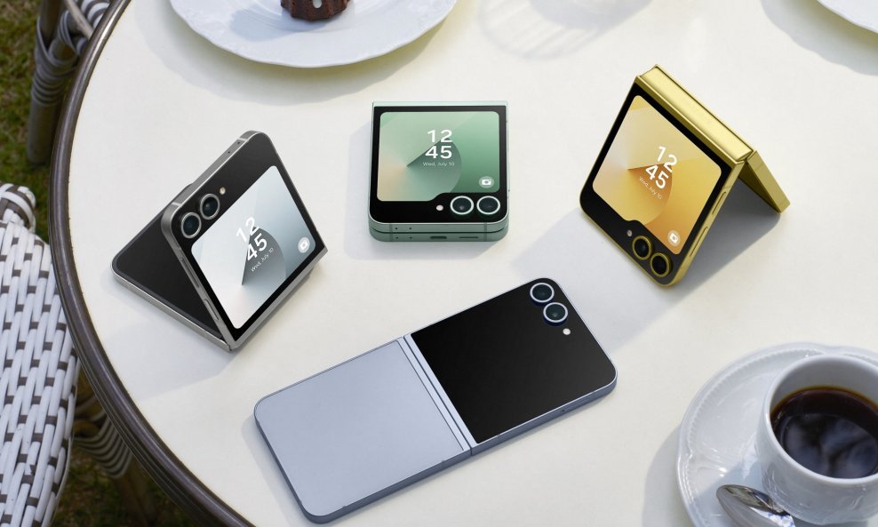 Samsung Galaxy Flip6