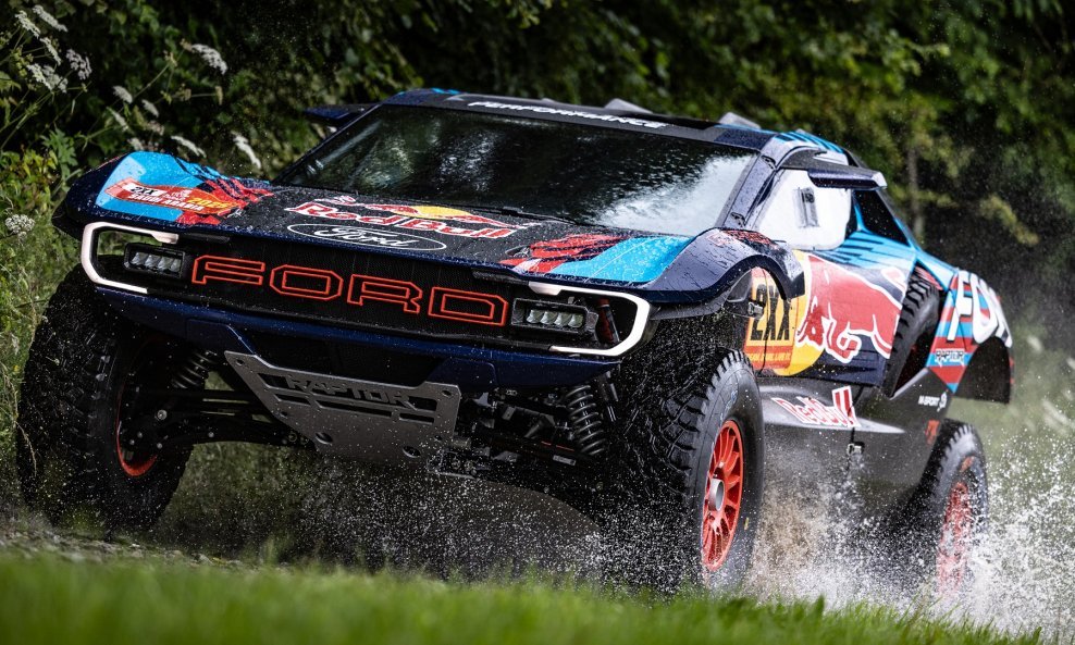 Ford Performance pokazao trkaći Raptor T1+