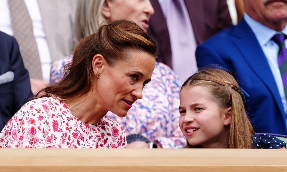 Pippa Middleton Matthews s nećakinjom