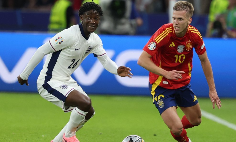 Dani Olmo vs. Kobbie Mainoo