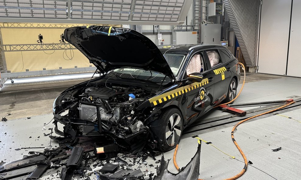 Volkswagen Passat zaradio pet zvjezdica na Euro NCAP-u