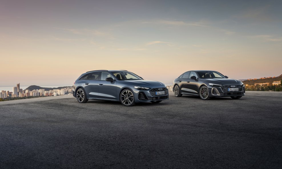 Audi A5 Avant (Horizon Blue metallic), Audi A5 limuzina (Magnet Grey)