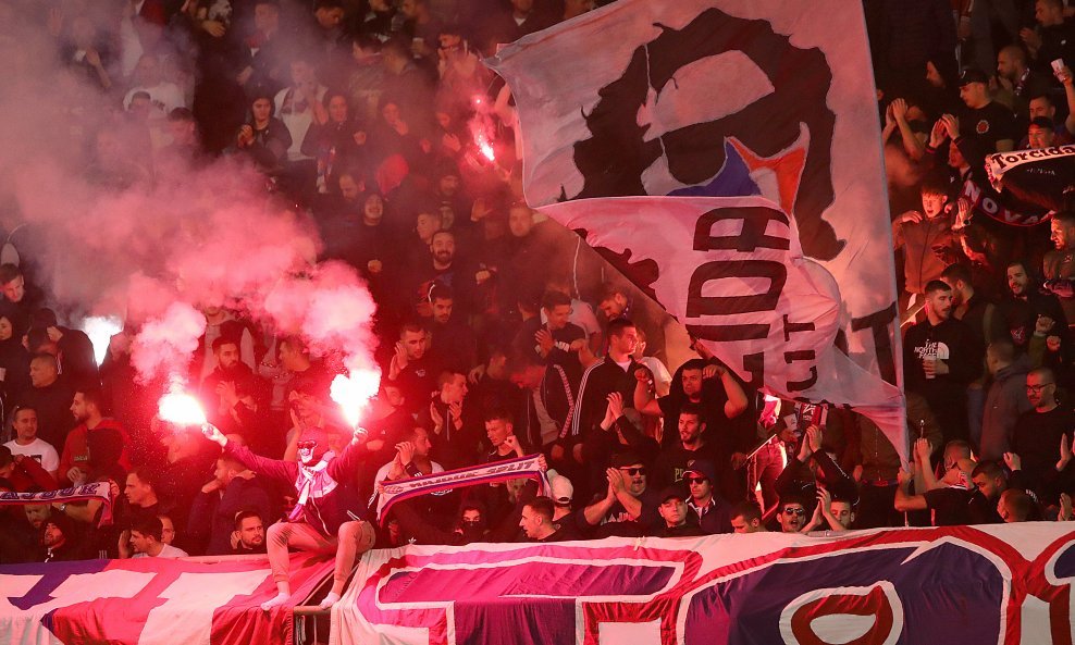 Torcida na Poljudu