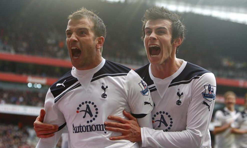 Rafael Van der Vaart (l) i Gareth Bale