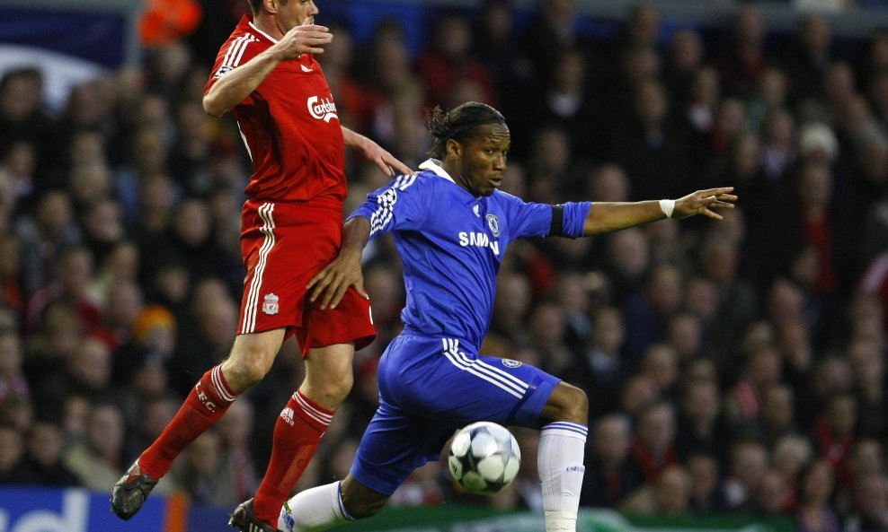 Jamie Carragher i Didier Drogba