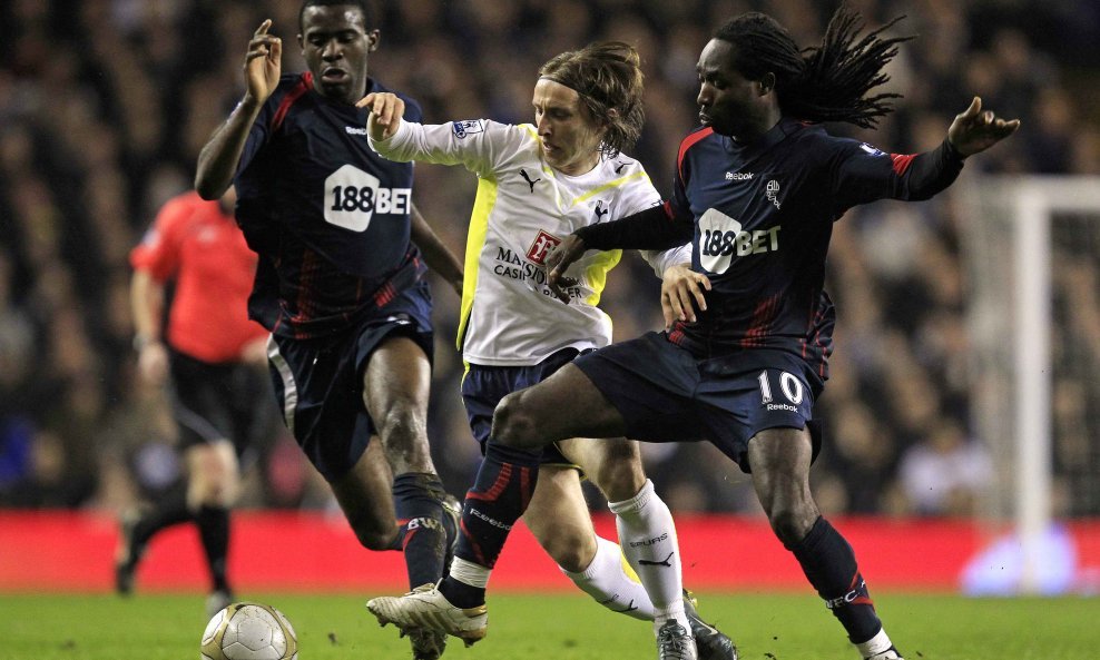 Tottenham - Luka Modrić, Bolton - Fabrice Muamba, Mustapha Riga