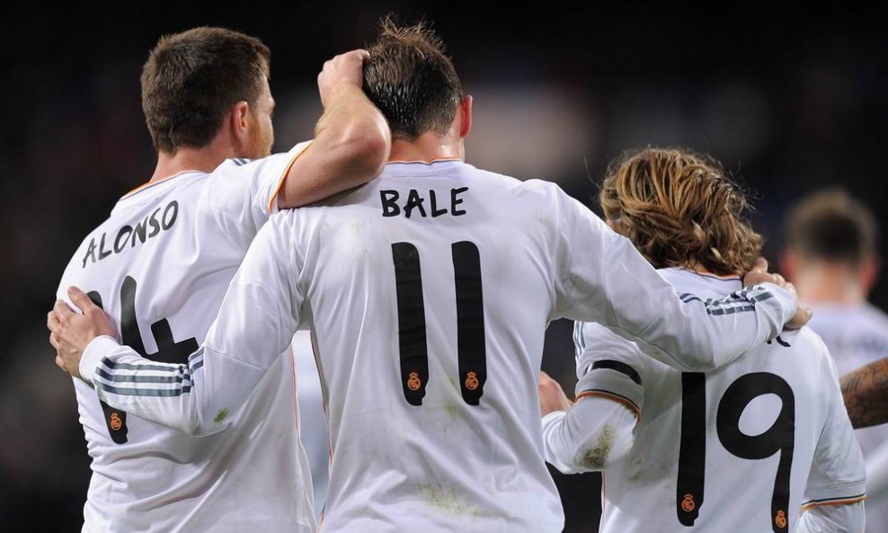 Xabi Alonso Gareth Bale  Luka Modrić