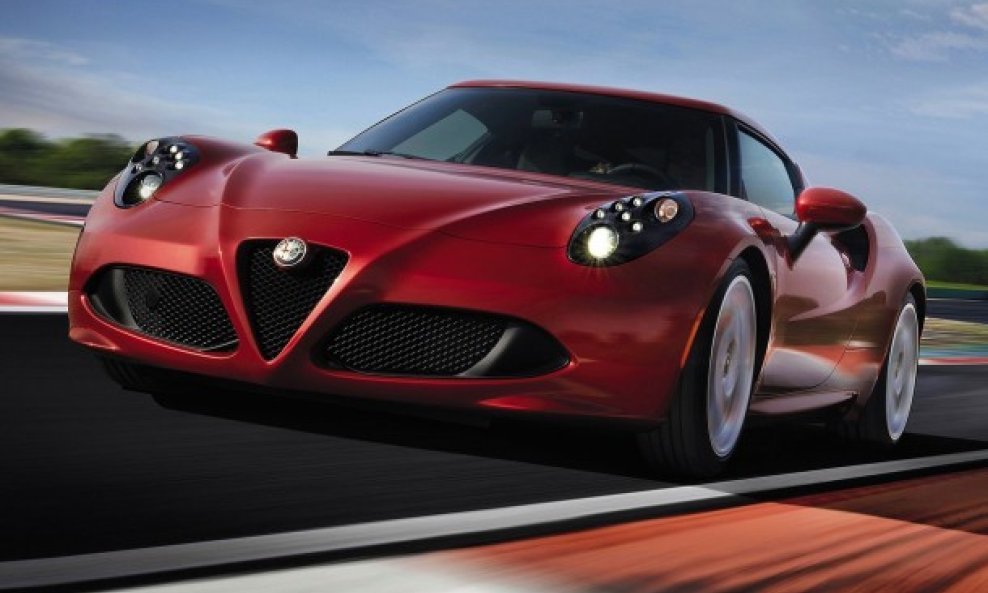 2014_alfa_romeo_4c