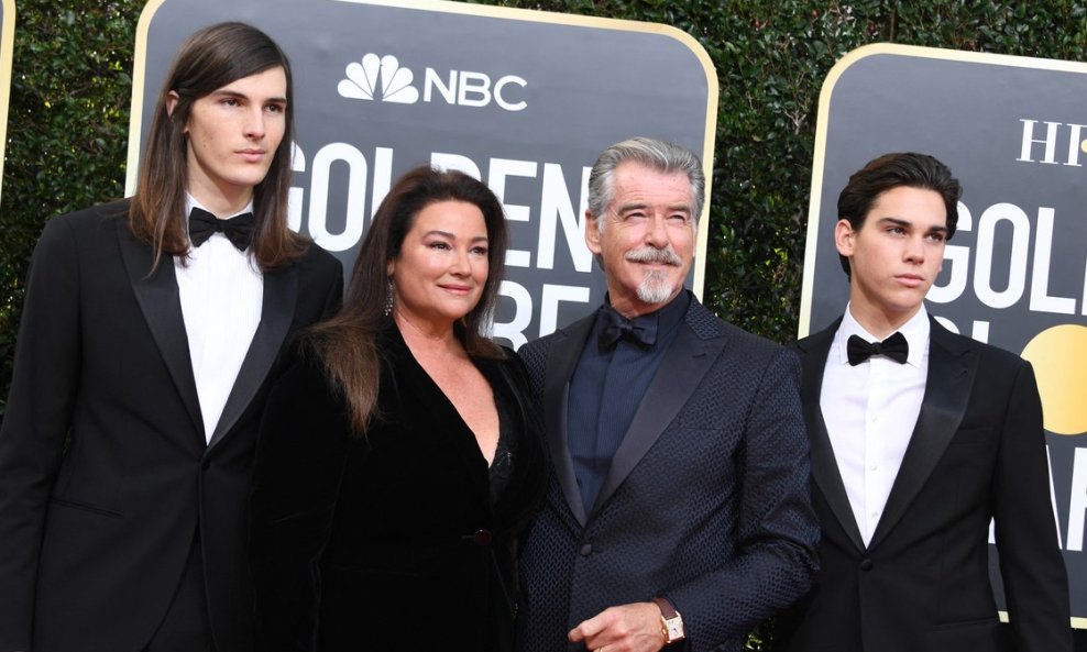Pierce Brosnan s obitelji