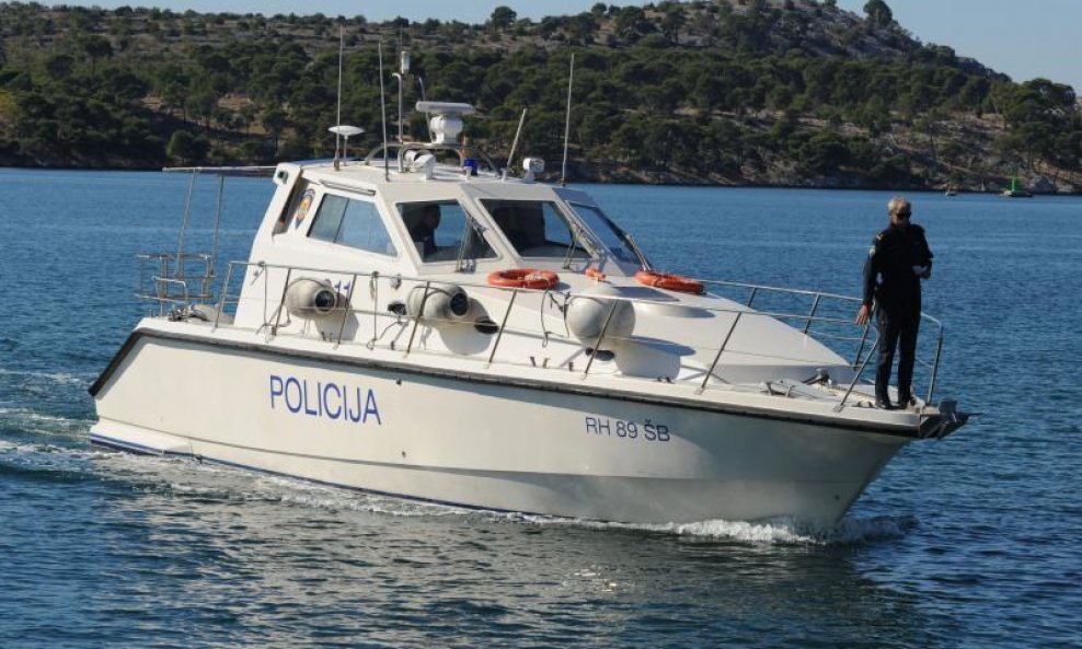 policija more policijski brod pomorska policija