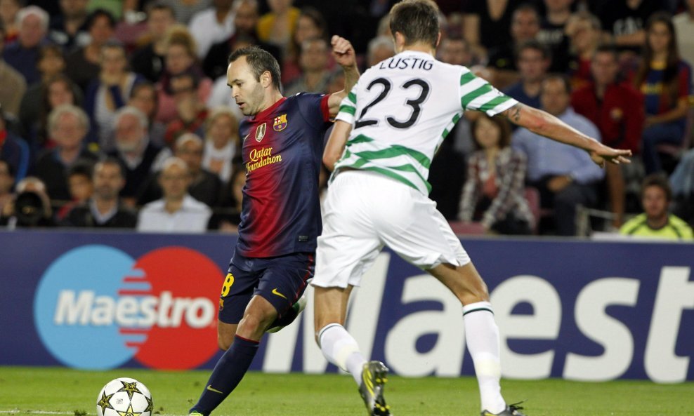 Barcelona - Celtic,  Andres Iniesta i Mikael Lusting