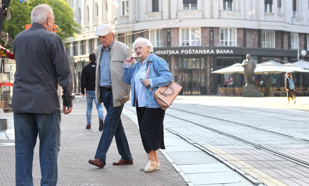 Podaci o mirovinama sugeriraju njihov zaostatak za plaćama.