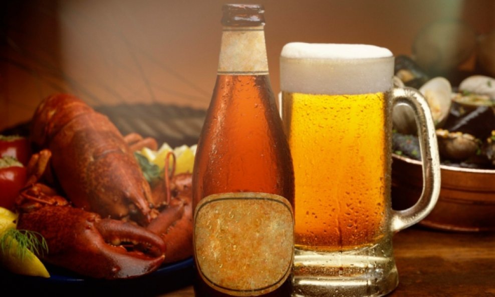 hrana i pivo