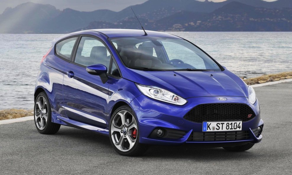 ford-fiesta-st-12