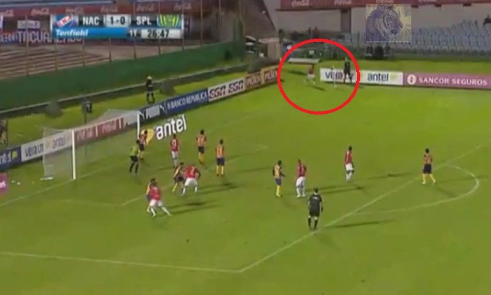 Recoba zabio iz kornera