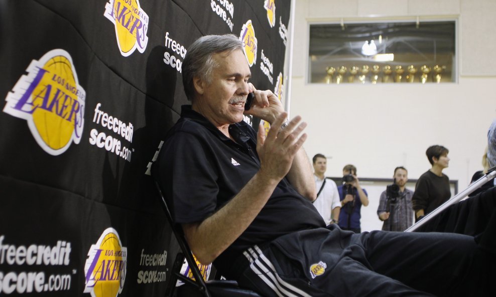 Mike D'Antoni (4)