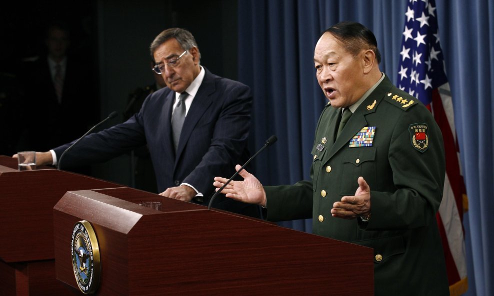 Leon Panetta i Liang Guanglie