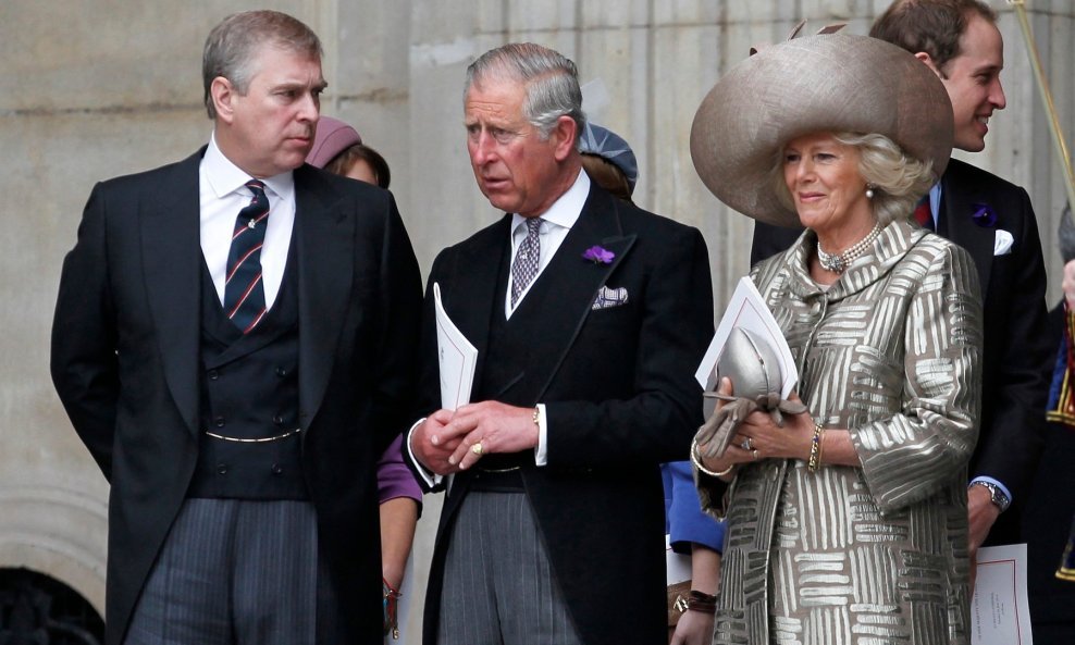 Princ Andrew, kralj Charles i kraljica Camilla