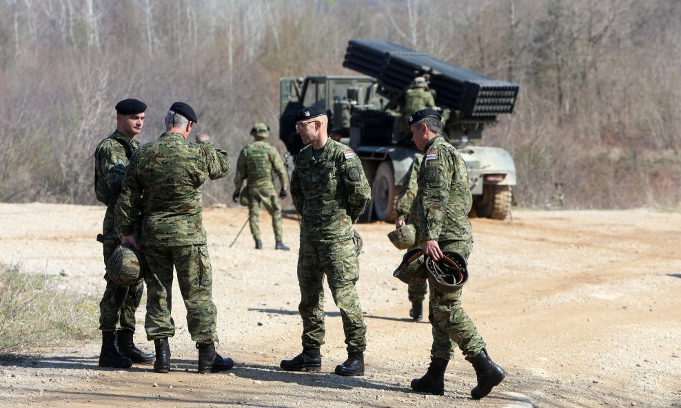 Unutar vojarne Slunj gradi se delaboračnica