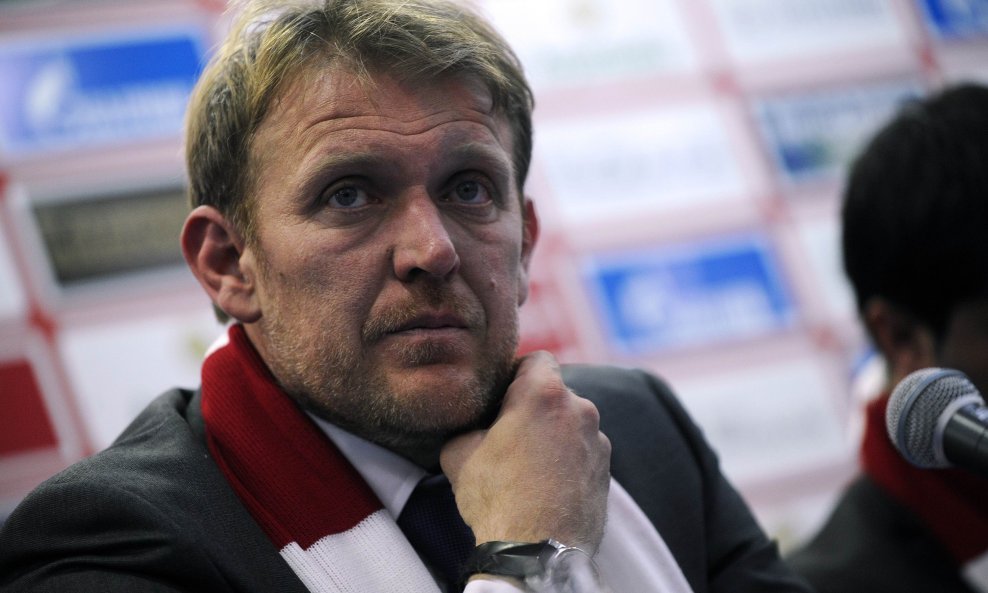 Robert Prosinečki, trener Crvene zvezde 4