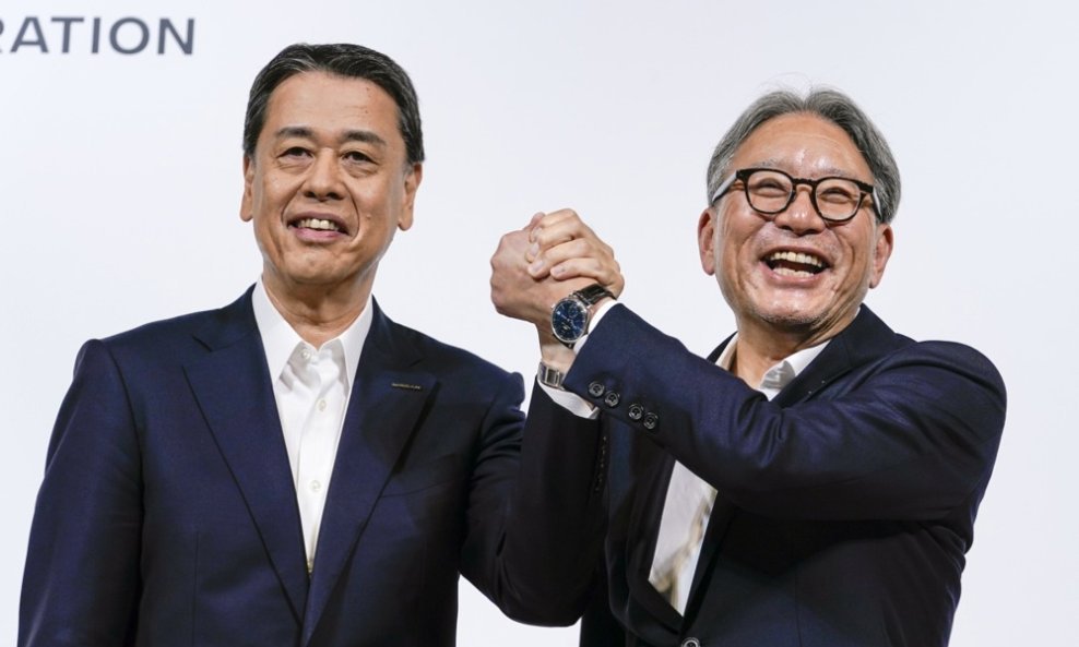 Makoto Uchida i Toshihiro Mibe