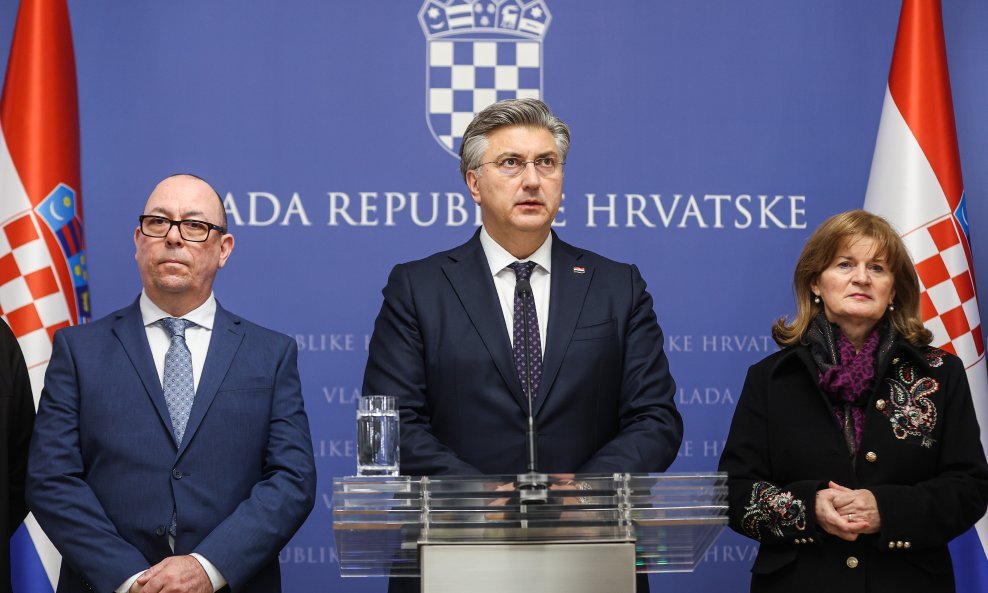 Izjave nakon sastanka premijera i sindikata