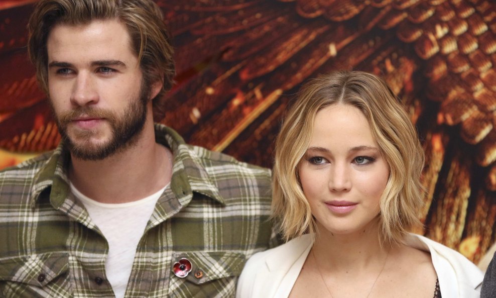 Liam Hemsworth i Jennifer Lawrence