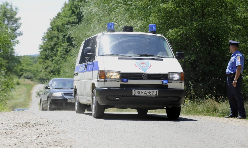 PRIVOĐENJE PARAVINJA POLICIJA REPUBLIKE SRPSKE