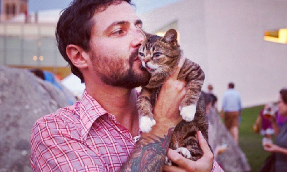 Mike Bridavsky i LilBub