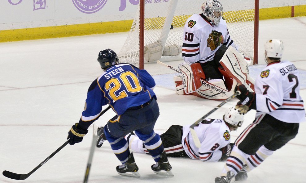 Alexander Steen i Corey Crawford