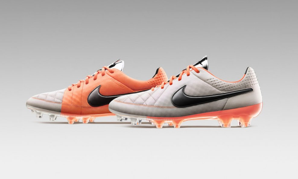 NIKE Tiempo Legend V_1