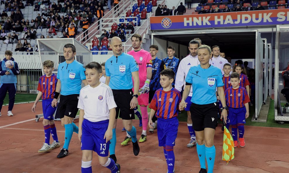 Hajduk - Varaždin