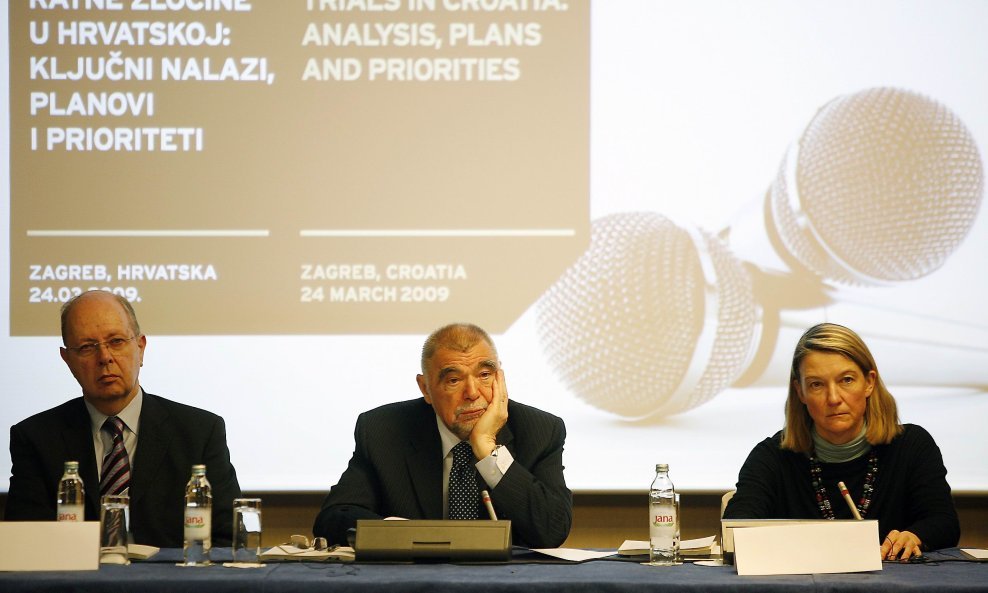 Jakić, Mesić i Teršelič