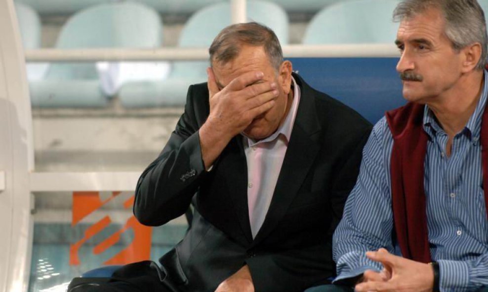 Stanko Poklepović (pokrivenih očiju) i Ivica Kalinić