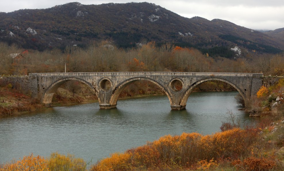 Most u Kosinju