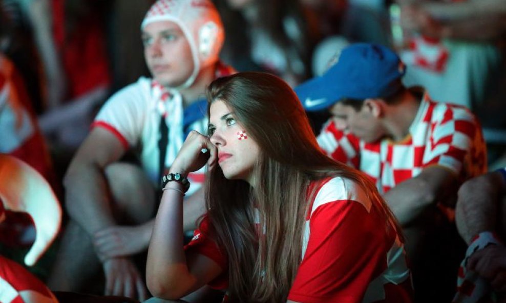 Tužni hrvatski navijači(1)